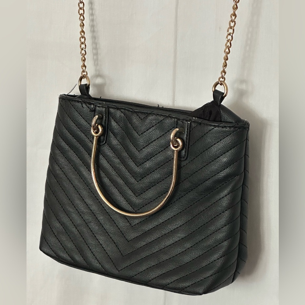 3/$15 Unbranded Crossbody Bag